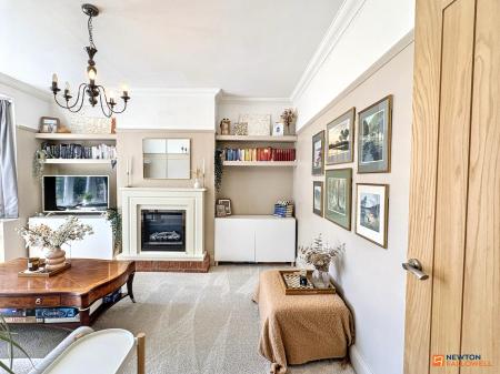 3 bedroom Semi-detached house for sale in Forest Road, Coalville, LE67