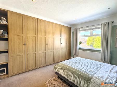 3 bedroom Semi-detached house for sale in Forest Road, Coalville, LE67