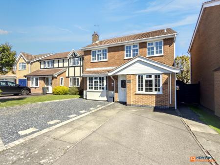 4 bedroom Detached house for sale in The Limes, Ravenstone, LE67