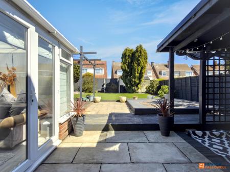 4 bedroom Detached house for sale in The Limes, Ravenstone, LE67