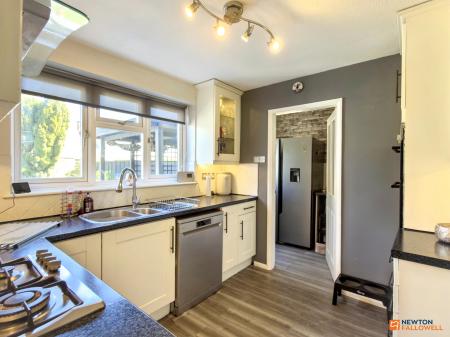 4 bedroom Detached house for sale in The Limes, Ravenstone, LE67