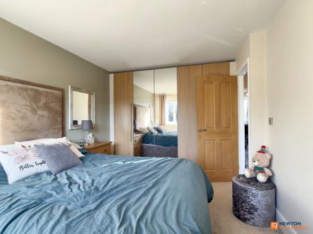 4 bedroom Detached house for sale in Chapel Street, Ibstock, LE67