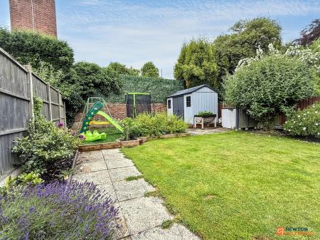 4 bedroom Detached house for sale in Chapel Street, Ibstock, LE67