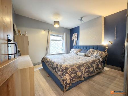 2 bedroom Terraced House for sale in Castle Street, Whitwick, LE67