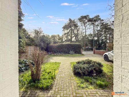 3 bedroom Detached house for sale in Broom Leys Road, Coalville, LE67