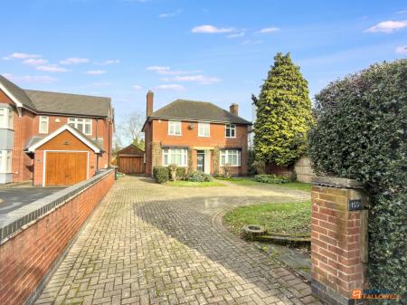 3 bedroom Detached house for sale in Broom Leys Road, Coalville, LE67