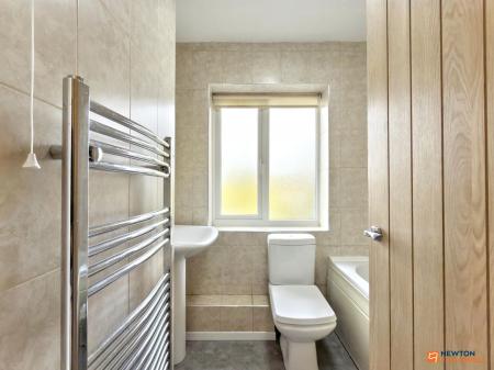 3 bedroom Detached house for sale in Broom Leys Road, Coalville, LE67