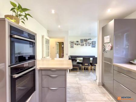 4 bedroom Detached house for sale in Chandlers Croft, Ibstock, LE67