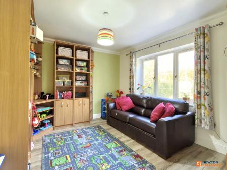 4 bedroom Detached house for sale in Chandlers Croft, Ibstock, LE67