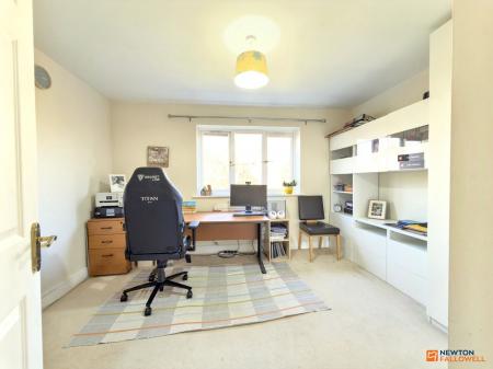 4 bedroom Detached house for sale in Chandlers Croft, Ibstock, LE67