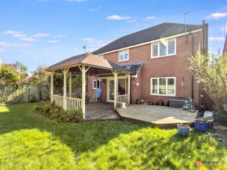4 bedroom Detached house for sale in Chandlers Croft, Ibstock, LE67