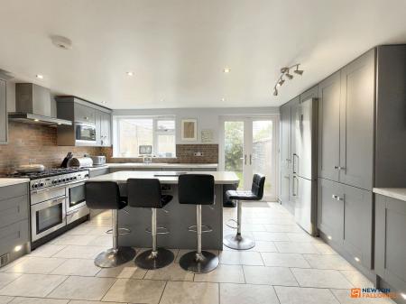4 bedroom Detached house for sale in Silver Street, Whitwick, LE67