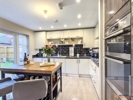 4 bedroom Detached house for sale in Mill Hill Wood Way, Ibstock, LE67