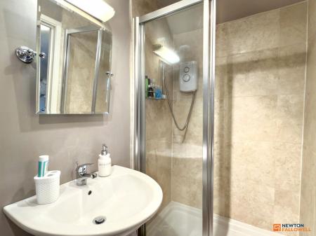 4 bedroom Detached house for sale in Station Road, Hugglescote, LE67