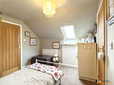 4 bedroom Detached house for sale in Station Road, Hugglescote, LE67