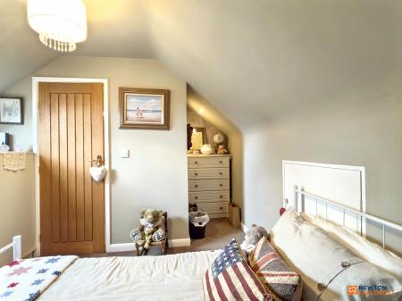 4 bedroom Detached house for sale in Station Road, Hugglescote, LE67