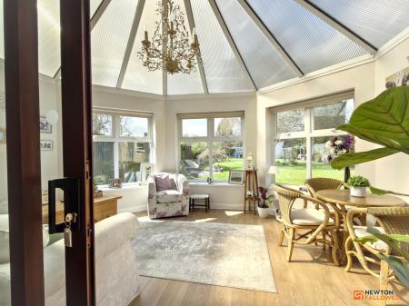 4 bedroom Detached house for sale in Station Road, Hugglescote, LE67
