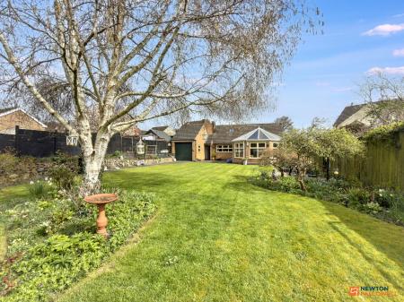 4 bedroom Detached house for sale in Station Road, Hugglescote, LE67
