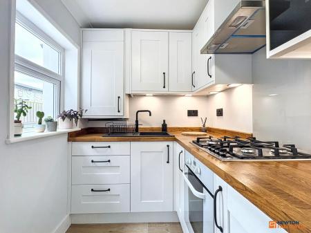 2 bedroom Terraced House for sale in Battram Road, Ellistown, LE67