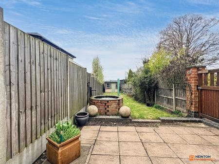 2 bedroom Terraced House for sale in Battram Road, Ellistown, LE67