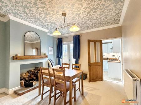 2 bedroom Terraced House for sale in Battram Road, Ellistown, LE67