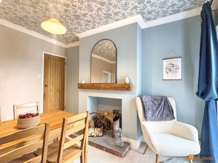 2 bedroom Terraced House for sale in Battram Road, Ellistown, LE67