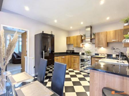 2 bedroom Semi-detached house for sale in Manor Road, Donington Le Heath, LE67