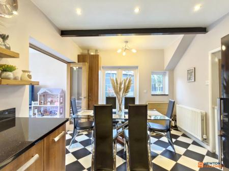 2 bedroom Semi-detached house for sale in Manor Road, Donington Le Heath, LE67
