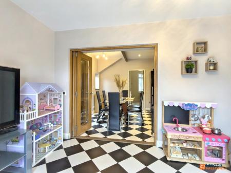 2 bedroom Semi-detached house for sale in Manor Road, Donington Le Heath, LE67