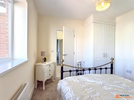 4 bedroom Detached house for sale in Buckthorn Road, Coalville, LE67