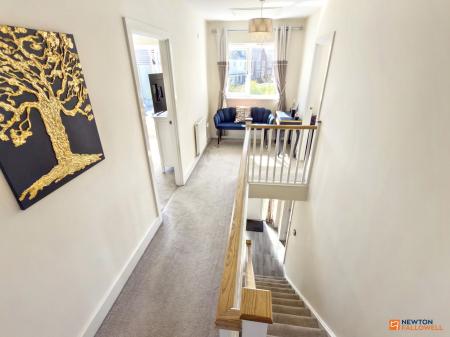 4 bedroom Detached house for sale in Buckthorn Road, Coalville, LE67