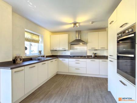 4 bedroom Detached house for sale in Buckthorn Road, Coalville, LE67