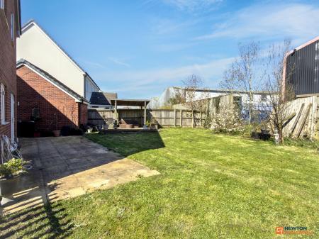 4 bedroom Detached house for sale in Buckthorn Road, Coalville, LE67