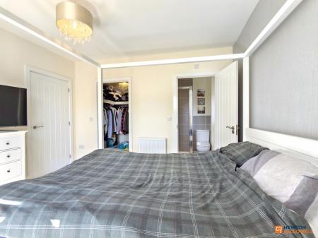 4 bedroom Detached house for sale in Buckthorn Road, Coalville, LE67