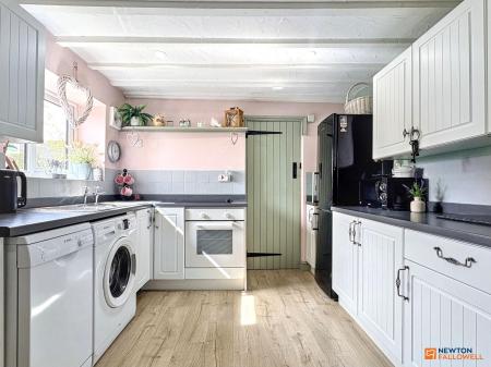 3 bedroom Semi-detached house for sale in Dennis Street, Hugglescote, LE67