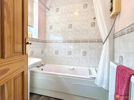 2 bedroom Semi-detached bungalow for sale in Hilary Crescent, Whitwick, LE67