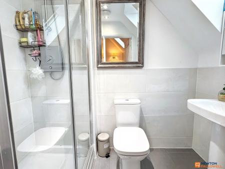 3 bedroom Semi-detached house for sale in Blackham Road, Hugglescote, LE67