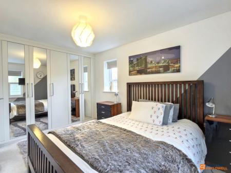 4 bedroom Detached house for sale in Cowslip Lane, Coalville, LE67