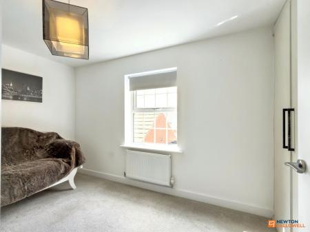 4 bedroom Detached house for sale in Cowslip Lane, Coalville, LE67