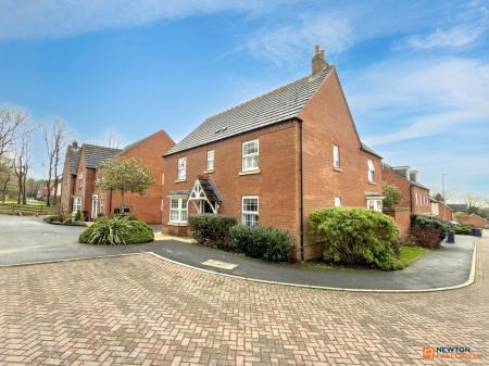4 bedroom Detached house for sale in Cowslip Lane, Coalville, LE67