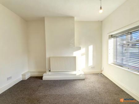 2 bedroom Terraced House for sale in Cademan Street, Whitwick, LE67
