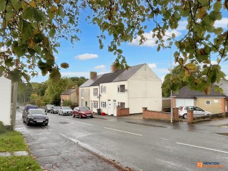 2 bedroom Terraced House for sale in Cademan Street, Whitwick, LE67