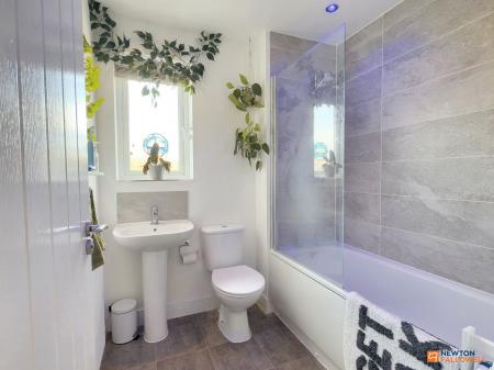 4 bedroom Detached house for sale in Gadsby Road, Heather, LE67