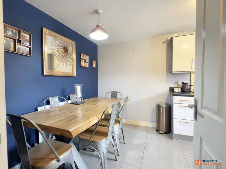 4 bedroom Terraced House for sale in Usbourne Way, Ibstock, LE67