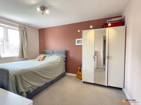 4 bedroom Terraced House for sale in Usbourne Way, Ibstock, LE67
