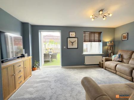 4 bedroom Terraced House for sale in Usbourne Way, Ibstock, LE67