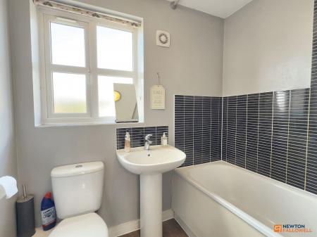4 bedroom Terraced House for sale in Usbourne Way, Ibstock, LE67