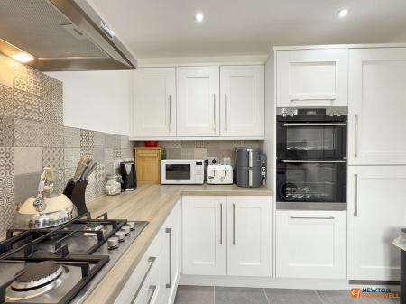 3 bedroom Detached house for sale in Kirkby Place, Mountsorrel, LE12