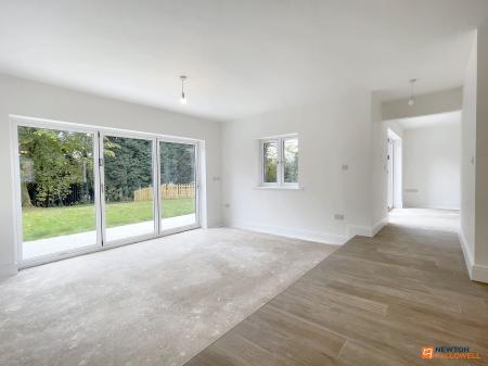 5 bedroom Detached house for sale in Langsmead Place, Coalville, LE67