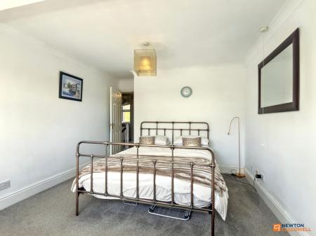 4 bedroom Detached house for sale in Church Lane, Whitwick, LE67